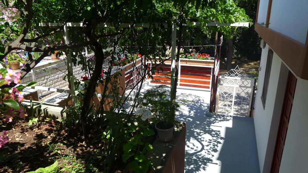 Guest House Kuzmanic Hvar Island Ngoại thất bức ảnh