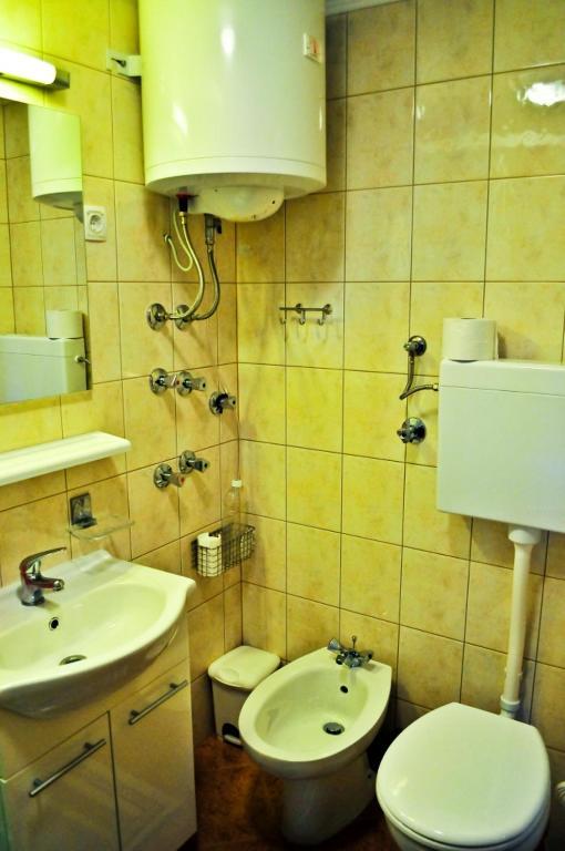 Guest House Kuzmanic Hvar Island Phòng bức ảnh