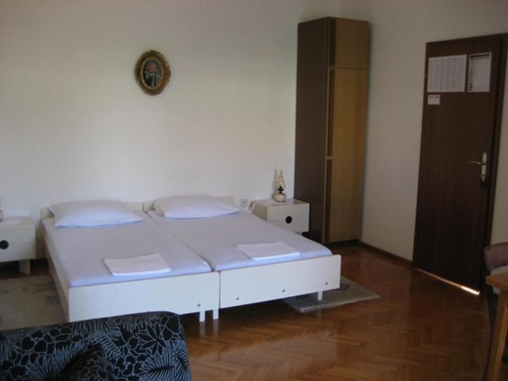 Guest House Kuzmanic Hvar Island Phòng bức ảnh