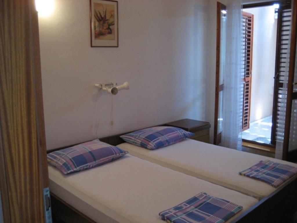 Guest House Kuzmanic Hvar Island Phòng bức ảnh